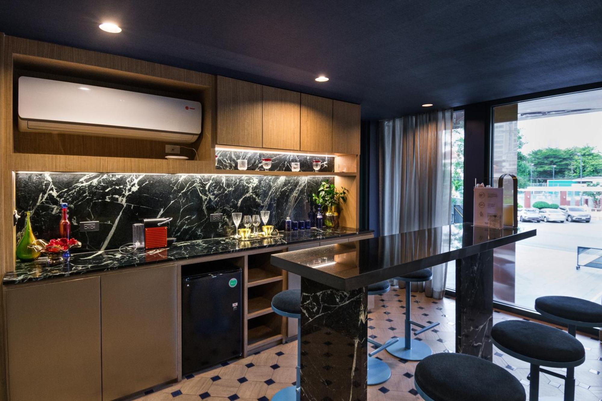Апартаменты Brissluxe At Bts Onnut Sukumvit 50 Бангкок Экстерьер фото